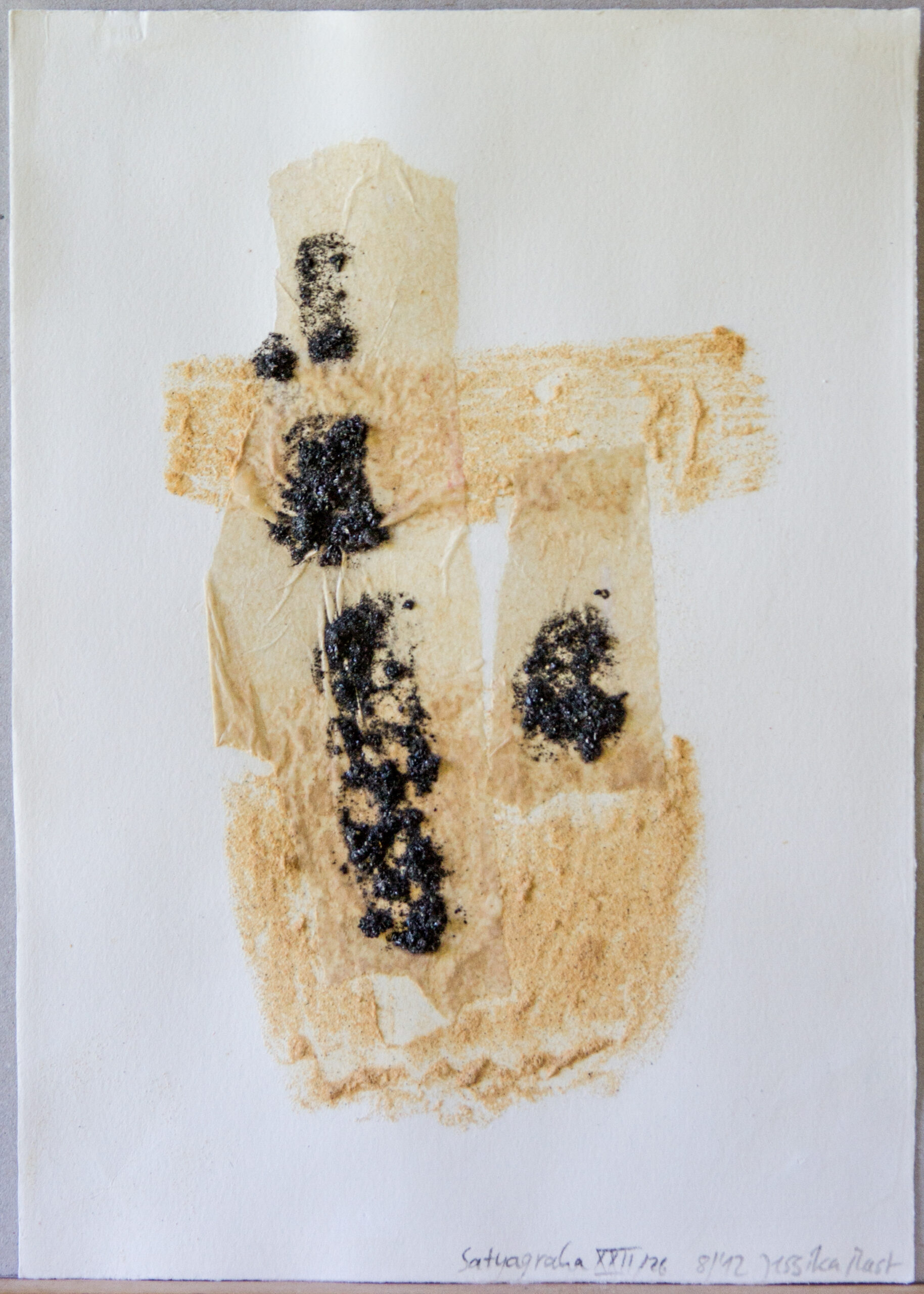 Satyagraha XXII: 26-teilige Serie,Gesteinsmehle, Kreide, Bleistift, Pigmente auf Papier,August 2012